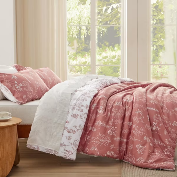 Floral Comforter Set – Stylish and Cozy Bedding with Cute Floral Pattern for a Beautiful Bedroom Makeover