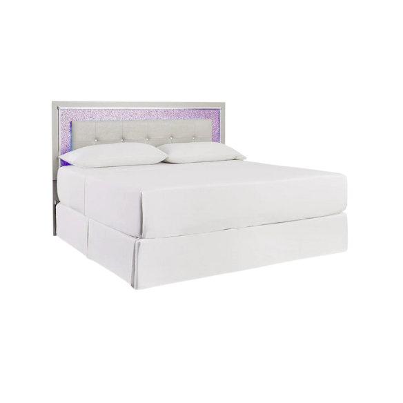 Opulent Silver Upholstered Panel King Bed Set with Metallic Gator Finish and Faceted Chrome-Tone Nightstands