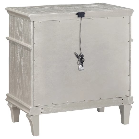 5-Piece Queen Bedroom Set with Silver Oak Finish, LED Lighting, Crystal Accents, and Built-In Storage – Includes Bed, Nightstand, Dresser, Mirror, and Chest