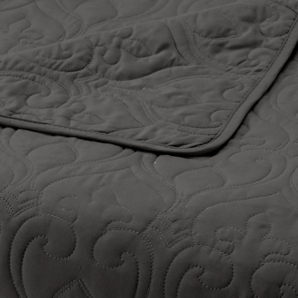 Lightweight Ultra Soft Quilt Set – Stain-Resistant, Machine Washable Bedding