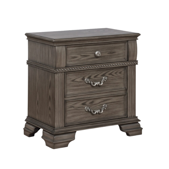 Elegant Traditional 3-Piece Wood Poster Bedroom Set with Beaded Trim, Reeded Posts, and USB Nightstands