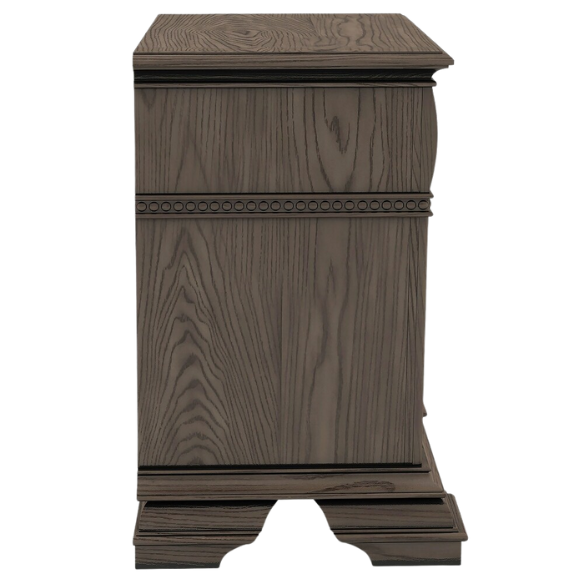 Elegant Traditional 3-Piece Wood Poster Bedroom Set with Beaded Trim, Reeded Posts, and USB Nightstands