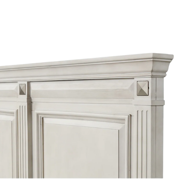 Distressed Parchment Wood Queen Bedroom Set – Elegant Silver Accents, Fluted Pilasters, and Beveled Drawer Fronts for Timeless Charm