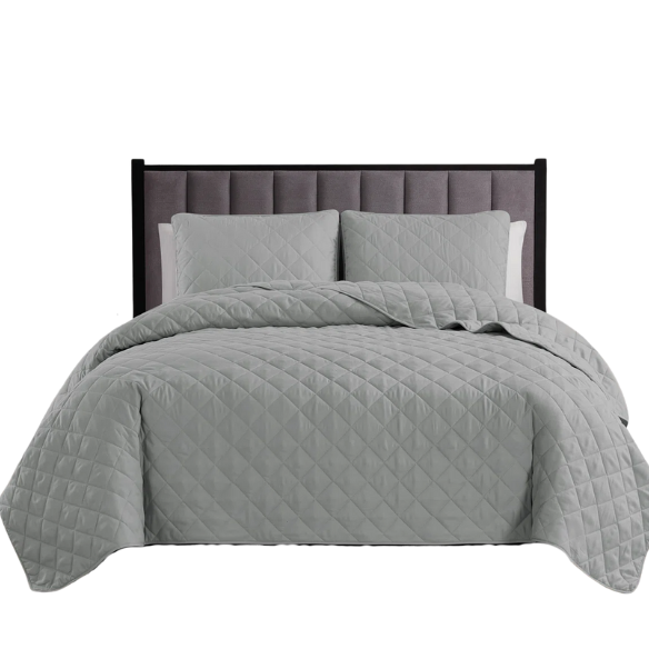 Microfiber Reversible Diamond Quilt Set – Soft, Stylish, and Hypoallergenic Bedding for Ultimate Comfort
