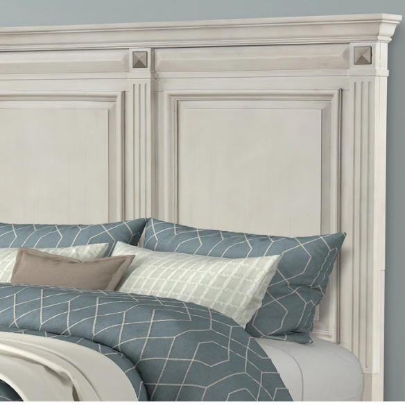 Distressed Parchment Wood Queen Bedroom Set – Elegant Silver Accents, Fluted Pilasters, and Beveled Drawer Fronts for Timeless Charm