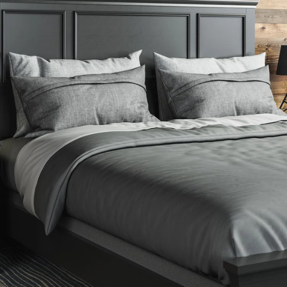 Queen Size Solid Wood Bed with Polished Finish and Classic Design