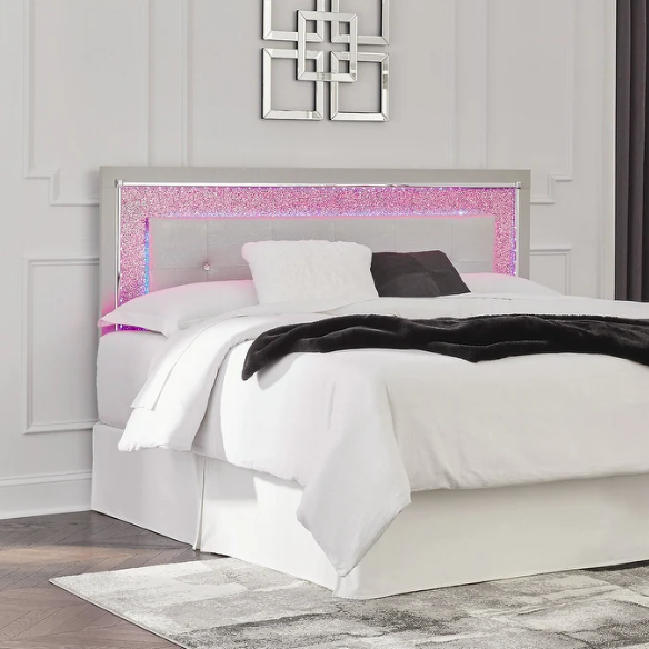 Opulent Silver Upholstered Panel King Bed Set with Metallic Gator Finish and Faceted Chrome-Tone Nightstands
