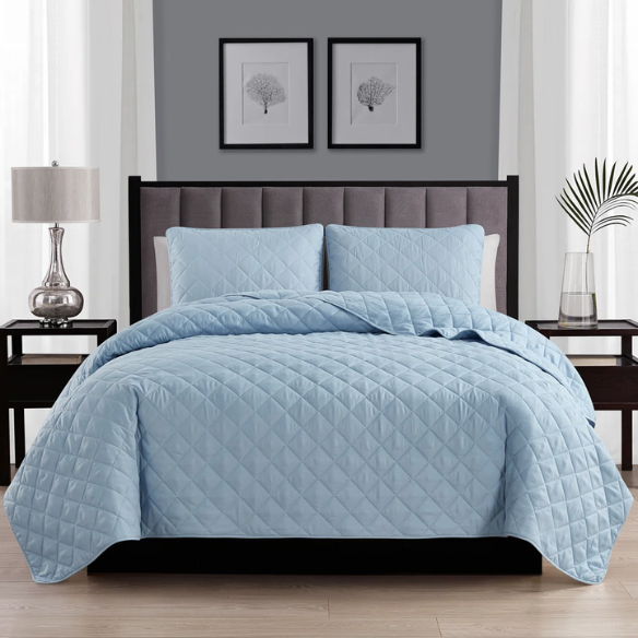 Microfiber Reversible Diamond Quilt Set – Soft, Stylish, and Hypoallergenic Bedding for Ultimate Comfort