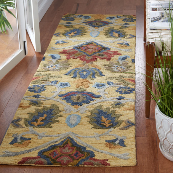 Tufted Wool Area Rug – Luxurious Floral Design