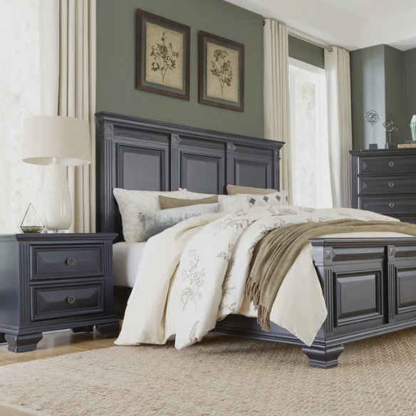 5-Piece King Bedroom Set – Solid Wood Construction with Muted Silver Accents, Fluted Pilasters, French Bracket Foot Bases, and Elegant Dovetail Drawer Detailing for Timeless Sophistication