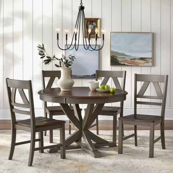 Charming Country-Style Dining Set with Rustic Appeal – Round Table & Geometric Back Chairs