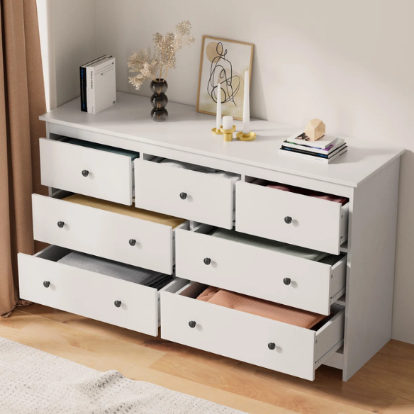 Classic & Modern 7-Drawer Dresser with Matte Wood Finish and Elegant Metal Knobs