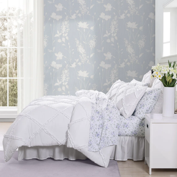 Solid White Reversible Comforter Set – Timeless, Cozy, and Versatile Bedding with Romantic Ruffles