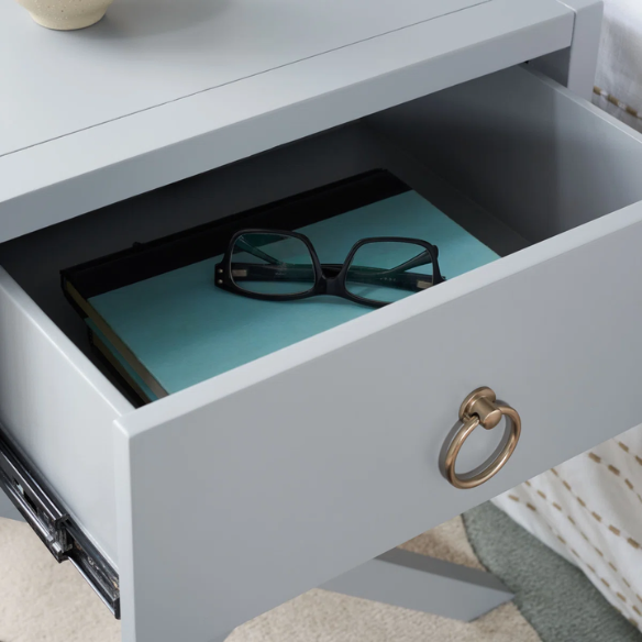 1-Drawer Nightstand – Classic Campaign Style with Contemporary Chic, Acacia Wood Frame, Cross-Base Design, Bold Finish, Gold Drawer Pull, Perfect for Modern Bedrooms