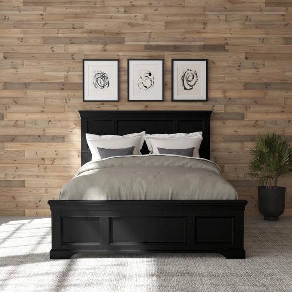 Queen Size Solid Wood Bed with Polished Finish and Classic Design