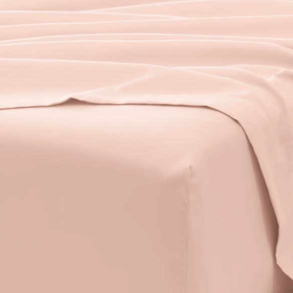 Light Pink Deep Pocket Microfiber Sheet Set – 4-Piece Soft, Wrinkle-Free Bedding with Pillowcases