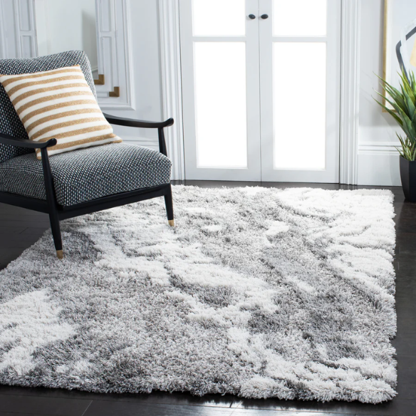 Plush Abstract Grey & Ivory Pattern Shag Rug