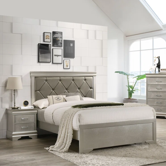 Luxurious 4-Piece Full Double Bedroom Set – Glamorous Faux Leather Design with Elegant Detailing