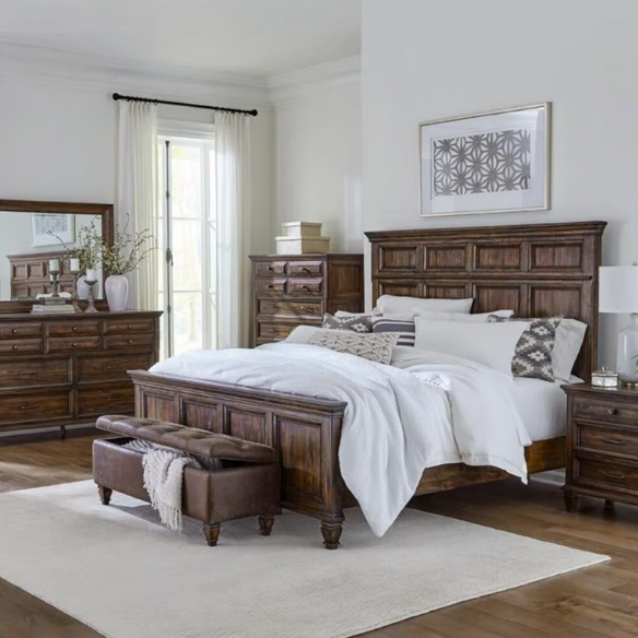 Exquisite Old-World Charm with Glamorous Flair – 5-Piece King Bedroom Set in Rich Brown with Crown Molding, Felt-Lined Drawers, and Built-In Outlets