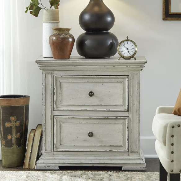 4-Piece Panel Bed, Dresser, Mirror & Nightstand Set with Antique Pewter Accents and Charging Station – Distressed Whitestone Finish, Rubberwood Solids, and Architectural Det