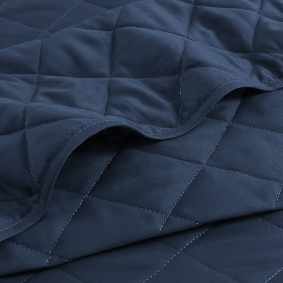 Microfiber Reversible Diamond Quilt Set – Soft, Stylish, and Hypoallergenic Bedding for Ultimate Comfort