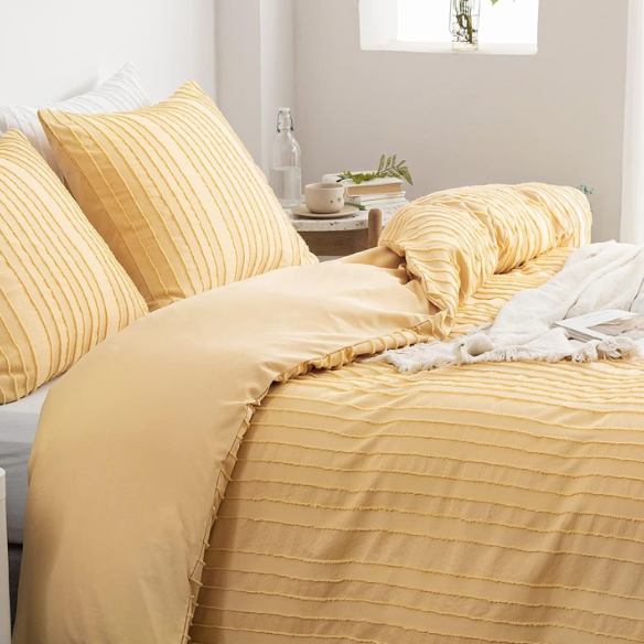 Luxurious Tufted Duvet Cover Set – Queen Size | Striped Textured Boho Bedding | Ultra-Soft Washed Microfiber | 3-Piece Set