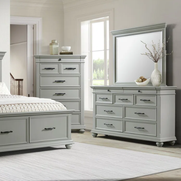 Classic & Functional King Size 5-Piece Bedroom Set: Solid Poplar & Engineered Wood Construction