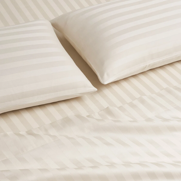 4-Piece Luxury Bed Sheet Set – Fitted & Flat Sheets with Pillowcases | Solid Stripe Bedding for Twin, Full, Queen, King Sizes