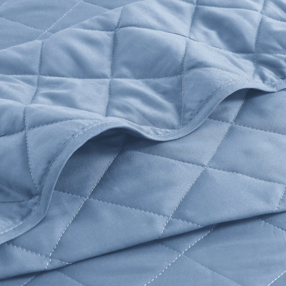 Microfiber Reversible Diamond Quilt Set – Soft, Stylish, and Hypoallergenic Bedding for Ultimate Comfort