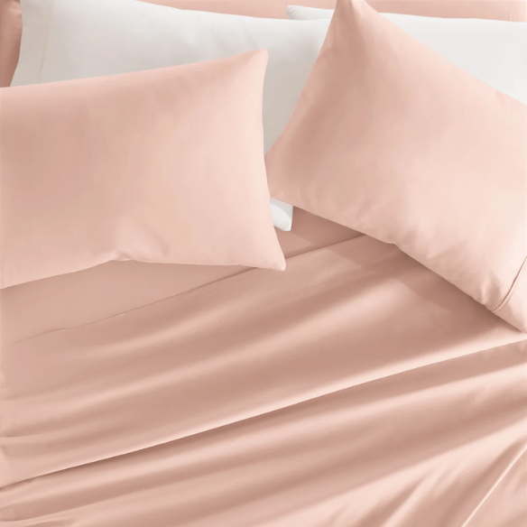 Light Pink Deep Pocket Microfiber Sheet Set – 4-Piece Soft, Wrinkle-Free Bedding with Pillowcases