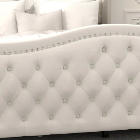 Luxurious King Size Velvet Upholstered Platform Bed with Tufted Camelback Headboard, Nailhead Trim, and 4 Built-In Storage Drawers – Stylish and Functional Bedroom Upgrade