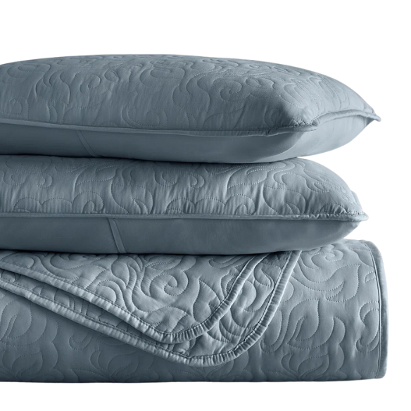 Elegant Floral Stitching Quilt Set – Ultra-Soft, Hypoallergenic, and Machine Washable Bedding for All Seasons