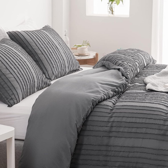 Luxurious Tufted Duvet Cover Set – Queen Size | Striped Textured Boho Bedding | Ultra-Soft Washed Microfiber | 3-Piece Set