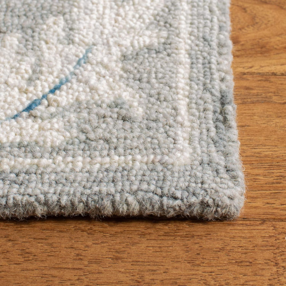 Tufted Wool Area Rug – Luxurious Floral Design