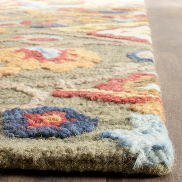 Tufted Wool Area Rug – Luxurious Floral Design