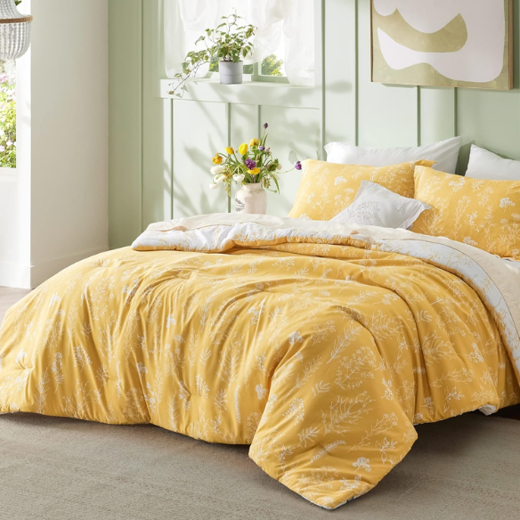 Floral Comforter Set – Stylish and Cozy Bedding with Cute Floral Pattern for a Beautiful Bedroom Makeover