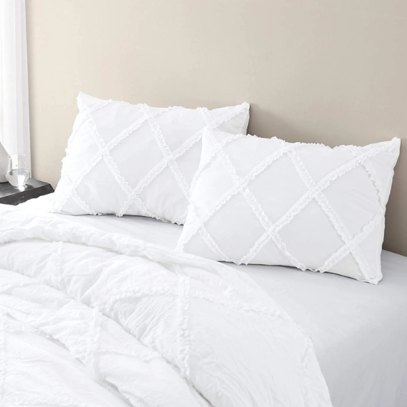 Solid White Reversible Comforter Set – Timeless, Cozy, and Versatile Bedding with Romantic Ruffles