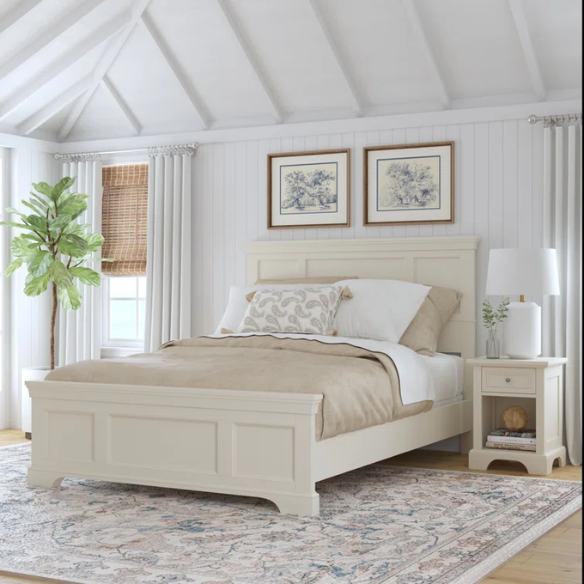 Queen Size Solid Wood Bed with Polished Finish and Classic Design