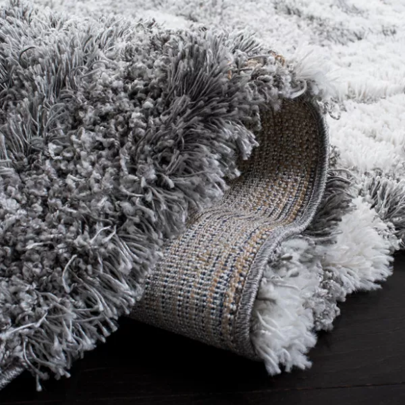 Plush Abstract Grey & Ivory Pattern Shag Rug