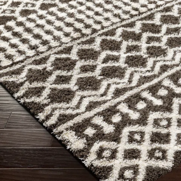 Contemporary Geometric Area Rug – Striking Design, Durable Construction, and Timeless Charm for Your Home