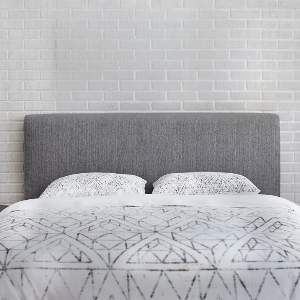 Solid Colored Linen Upholstered Queen Size Standard Bed