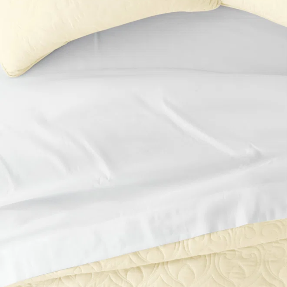 Lightweight Ultra Soft Quilt Set – Stain-Resistant, Machine Washable Bedding