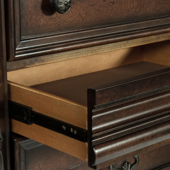 Classic Elegance with a Touch of Tradition – 5-Piece King Bedroom Set Featuring Sleigh Bed with Rope Twist Cap Rails, Dresser, Mirror, Chest, and Nightstand with Hidden Storage and Custom Drop Ring Hardware