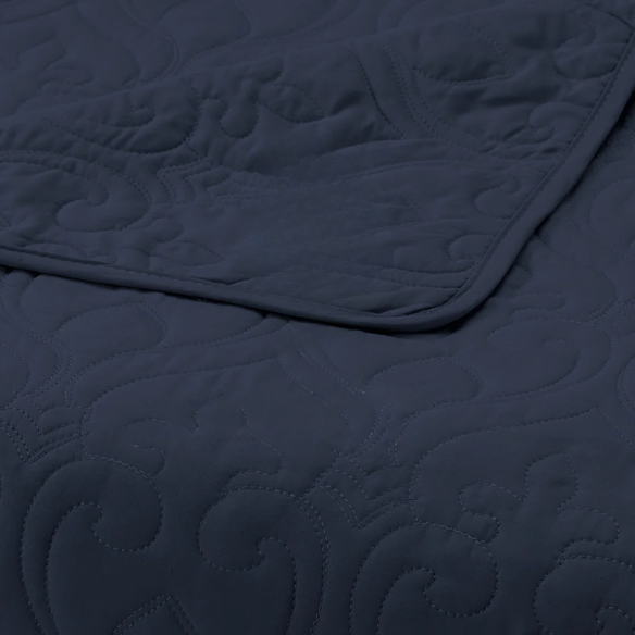 Lightweight Ultra Soft Quilt Set – Stain-Resistant, Machine Washable Bedding