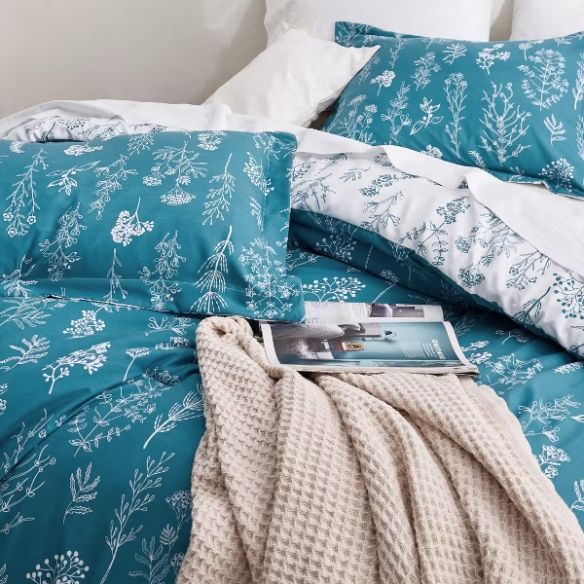 Floral Comforter Set – Stylish and Cozy Bedding with Cute Floral Pattern for a Beautiful Bedroom Makeover