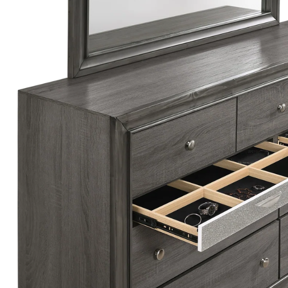 Minimalist Elegance Platform 5-Piece Queen Bedroom Set – Stylish, Cozy, and Tastefully Adorned