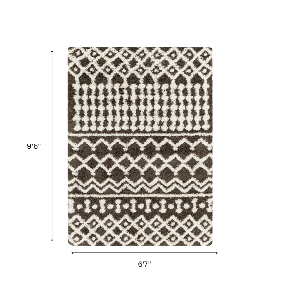 Contemporary Geometric Area Rug – Striking Design, Durable Construction, and Timeless Charm for Your Home