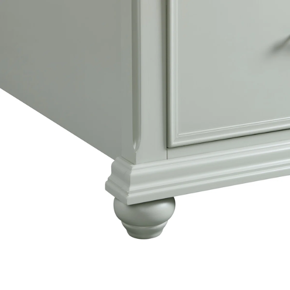 Classic & Functional King Size 5-Piece Bedroom Set: Solid Poplar & Engineered Wood Construction