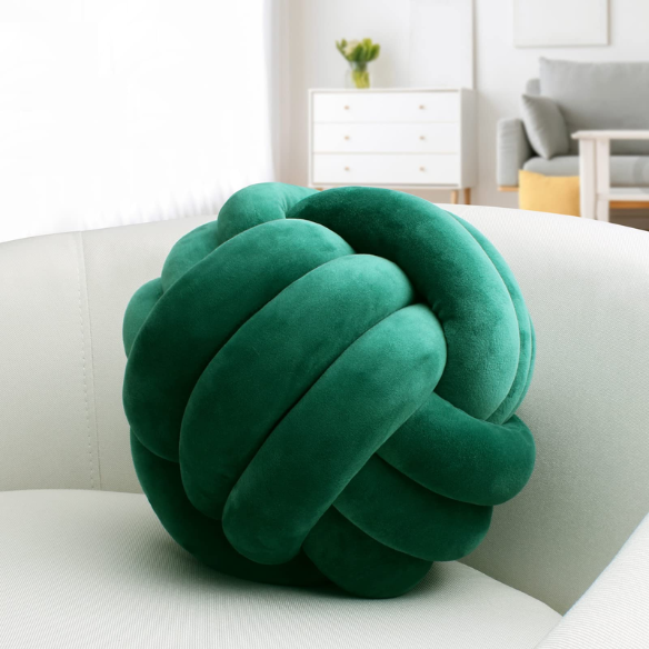 Green Geometric Decorative Pillow – Soft Modern Cushion in Rich Natural Tone for Sofa, Bed, or Chair – 100% Polyester, Available in 22 cm and 28 cm