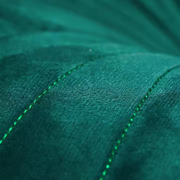 Green Velvet Round Throw Pillow – Plush, Elegant, Decorative Cushion for Sofa or Bed